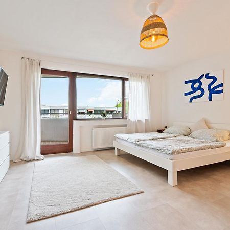 Idyl Kostenloser Privat-Parkplatz Wifi Smarttv Balkon لودفيغسبرغ المظهر الخارجي الصورة